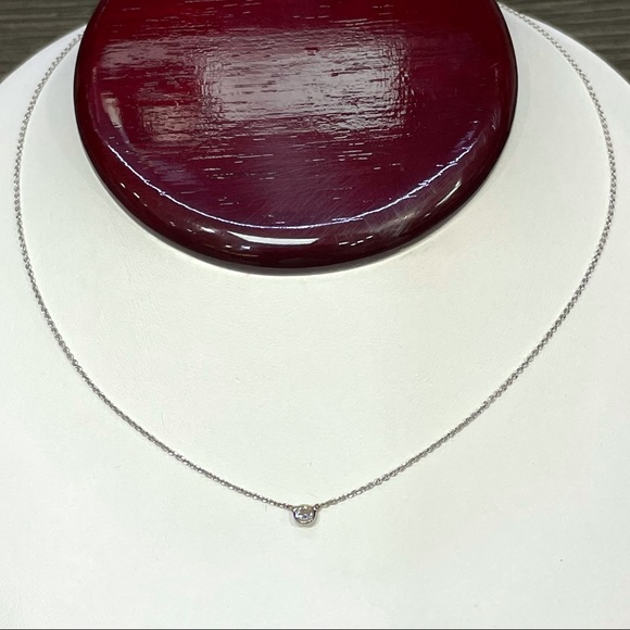 Beautiful Diamond Solitaire Necklace .15CT 20” long in solid 14k White Gold - Picture 6 of 7